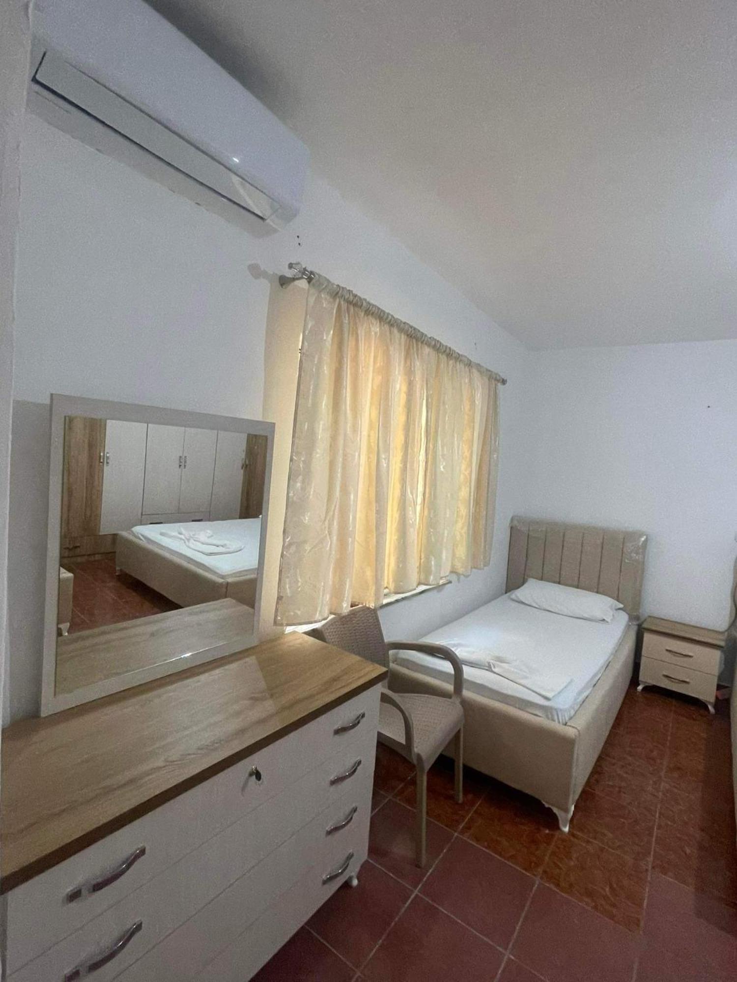 Hotel Gjika Saranda Kültér fotó