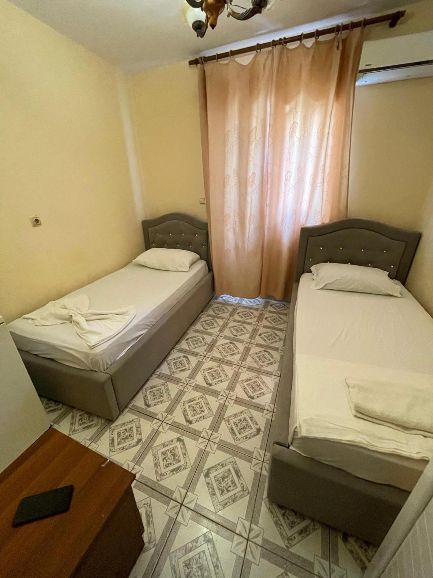Hotel Gjika Saranda Kültér fotó