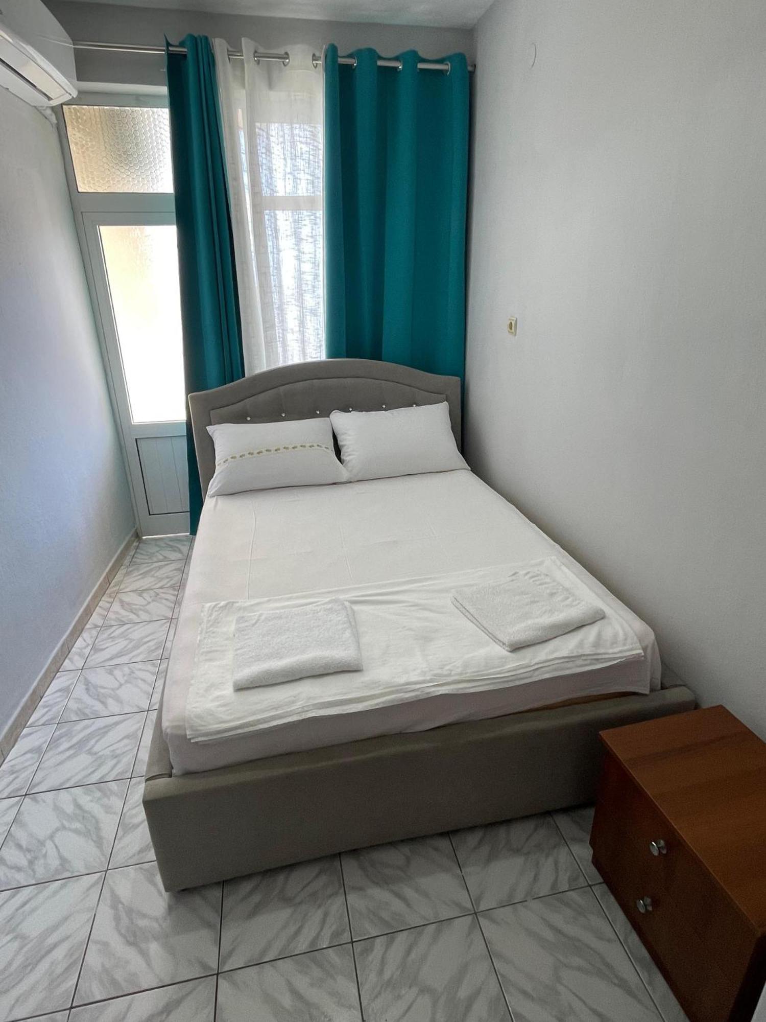 Hotel Gjika Saranda Kültér fotó